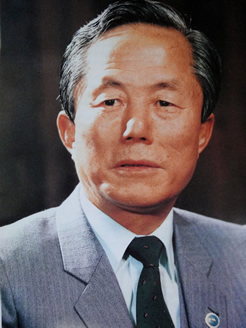 Gen._Choi_Hong_Hi